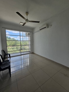 Horizon Residence @ Bukit Indah 3 Bedroom 2 Bathroom Partial Furnished