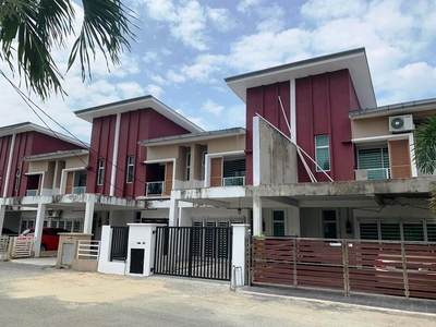 Rumah Teres 2 Tingkat di Panji Kota Bharu