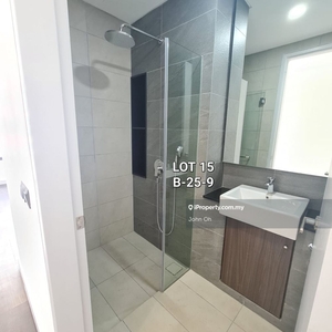 Subang Jaya Lot 15 luxury service apartment furnish 2 r1b 2cp Rent