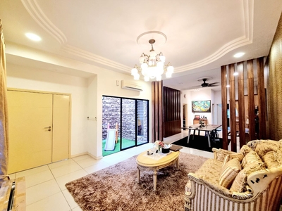 Taman Cahaya Alam Seksyen U12 Shah Alam, 2 Storey Terrace House For Sale