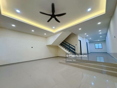 Taman Jaya/ 2 Storey Teres/ 22x70 Intermediate/ Fully Renovated