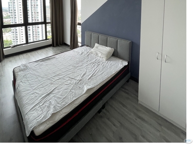 D’Sands residence Master room For Rent!!