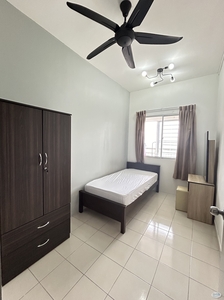 Nice small room at Residensi Laguna condo, Bandar Sunway