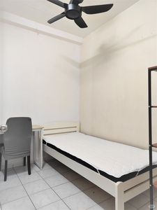Single Room @ Menara Menjalara, Bandar Menjalara