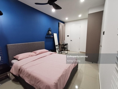 1 bedroom Eclipse fully furnished nice unit for rent