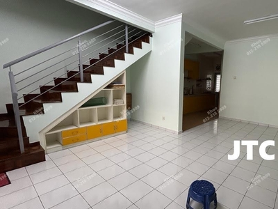 2 Storey Semi Furnished House In Setia Alam For Rent