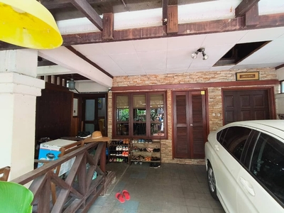 【Below Market and Big Size Landed】2.5 Storey House @ Sri Damansara, KL for SALE