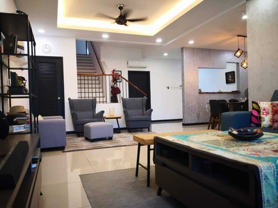 For Sale Fully Furnished & Renovated Primer Garden Town Villas in Seksyen U9 Shah Alam