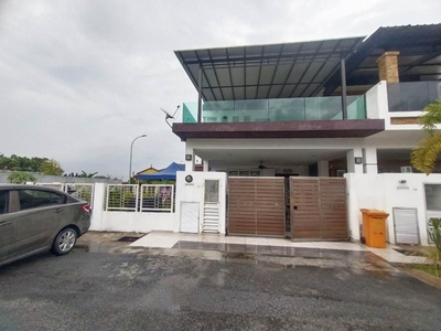 Fully Renovated End Lot with Extra Land 2 Storey Taman Bentara Telok Panglima Garang