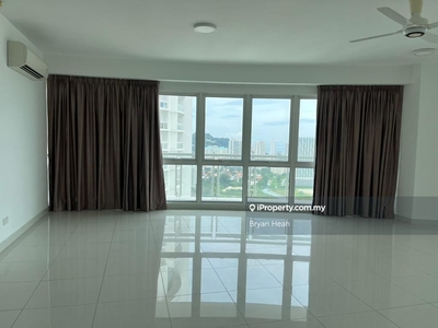 Gurney Paragon for sale.Good view. Good location. Good price. Big size