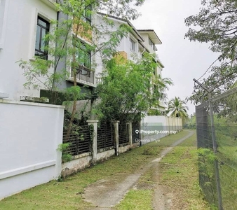 Jalan Pinggiran 4 Horizon Hills 3 Storey Cluster House