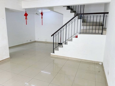 Laman Rimbunan Kepong 2.5 Storey Terraced House for Sale