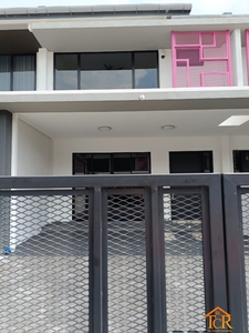Lumira Bandar Bukit Raja 2 Storey Terrace House For Rent partially furnished