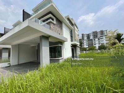 Quas Residence Kajang Brand new 3 storey zero lot Bungalow for sell