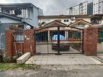 Renovated & Extended 2 Storey Taman Bukit Serdang