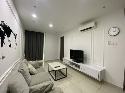 Renovated Fully Furnished Apartment 3 Rooms Condo LRT H2O Residences Ara Damansara Petaling Jaya For Rent