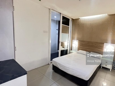Room for Rent attach Private Toilet at Kota Damansara