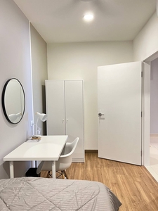 Room Rental (walkable to MRT) Aratre’ Ara Damansara - Fully Furnished Condo