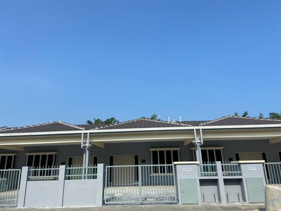 Spacious Single Storey Terrace in Meru Klang