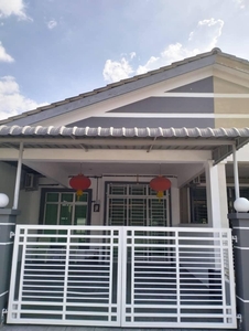 Taman krubong jaya single storey terrace 3 bed 2 bath partially furniture single storey for rental
