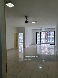 You Residences ready unit for sale and walking distance to MRT station