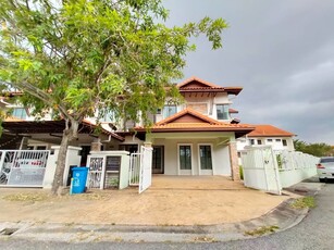 2 Storey Corner Lot House , Facing Open , Walking Distance to Mosque Nukilan , Alam Impian