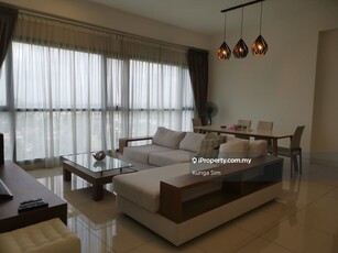 3 Bedroom Ff unit above Shopping mall & MRT for sale, Great Location