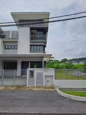 3 Storey Semi D for Rent at Taman Sentosa Damai Teras Jernang Kajang/Bangi Selangor