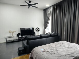Ativo Suites Mid Floor Studio Well Kept Damansara Avenue Freehold