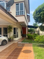Big land double storey house for rent!!