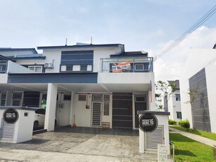 End Lot, Kita Bayu Townhouse Upper Floor, Cybersouth Dengkil For Rent