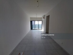 Many Brand New Unit with 2 Carpark Walking distance to MRT Come