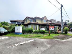 Non Bumi Lot , Renovated 2 Storey Corner Terrace Jalan Impian Setia, Saujana Impian For Sale