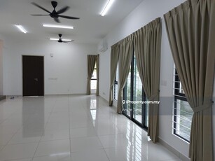 Periwinkle, Bandar Rimbayu Semi-D Intermediate House for Sale