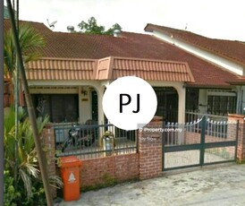 Petaling Jaya- 1 storey, Not facing house