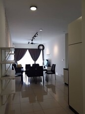 Pinnacle Tower @ JB Town Area / City View / High Floor / 3+1 Bedroom Fully Furnished