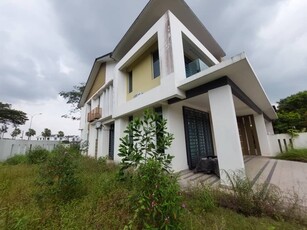 Sapphire 8 Seri Alam, Semir D Corner, 5 Bedrooms 5 Bathrooms, Partly Furnished , Gated Guarded