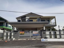 DOUBLE STOREY BUNGALOW AT TAMAN SPPK FOR SALE