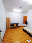 Middle Room at Cova Suites, Kota Damansara