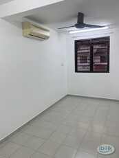Extended Middle Room - Terrace House