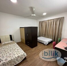 ‍ FEMALE UNIT Affordable & Comfy Middle Room ‍ Recommended for Students & Working Adults