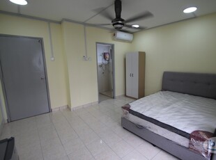 Female Unit Near MRT Surian Master Room in Kota Damansara with Fully Utilities ✨✨