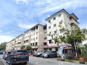 Flat For Auction at Puchong Utama Court 1