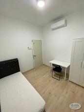 FREE WIFI+UTILITIES, Middle Room at Parkhill Residence, Bukit Jalil