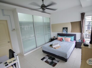 Fully-Furnished Master Room attached with Bathroom for Rent at D'alpinia Puchong