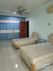 Middle Room at Kota Kinabalu, Sabah