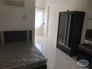 Middle Room,Private Bathroom,Near Hospital, Fully Furnished