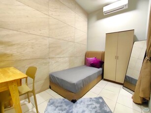 Newly Renovation with FREE ⚡ & Dryer in Casa Tiara~ Big Single Room. Super Comfortable although with cheap prices. Super Near LRT/KTM Subang Jaya