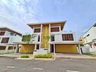 Semi D Twin Villa Astana Residence Presint 8 Putrajaya
