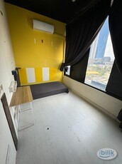Co-Living Hotel Room WALKING DISTANCES TO ‍♀️Imbi LRT Station ，Berjaya Times SquarePlaza Low Yat,